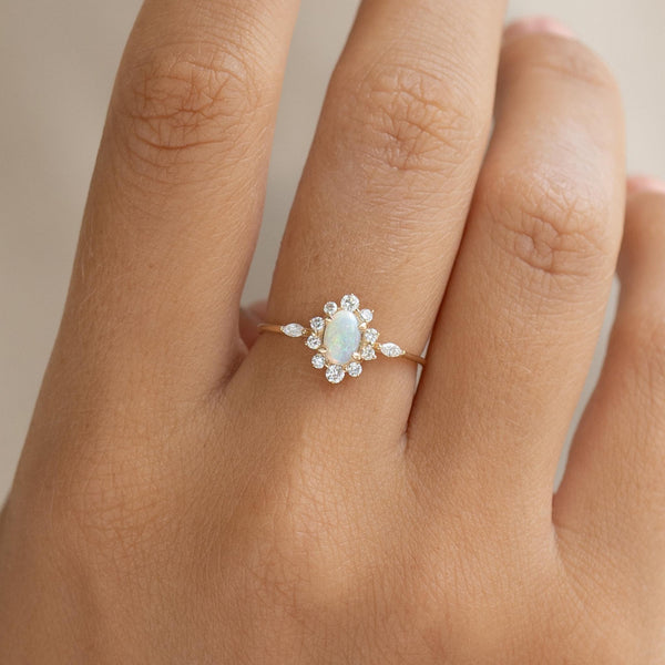 Opal or Moonstone Starburst outlet Ring