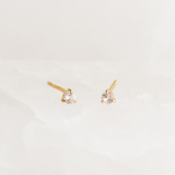 April Birthstone Stud Earrings 14k Gold - White Sapphire | Linjer