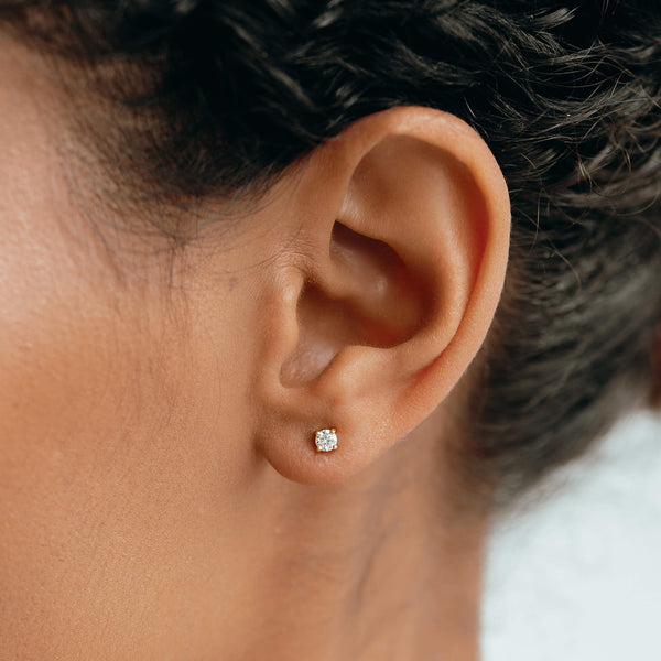 diamond earring stud