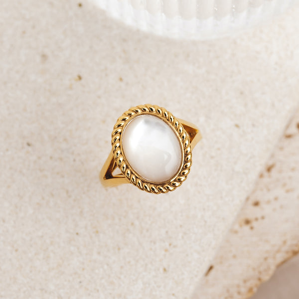 of pearl ring