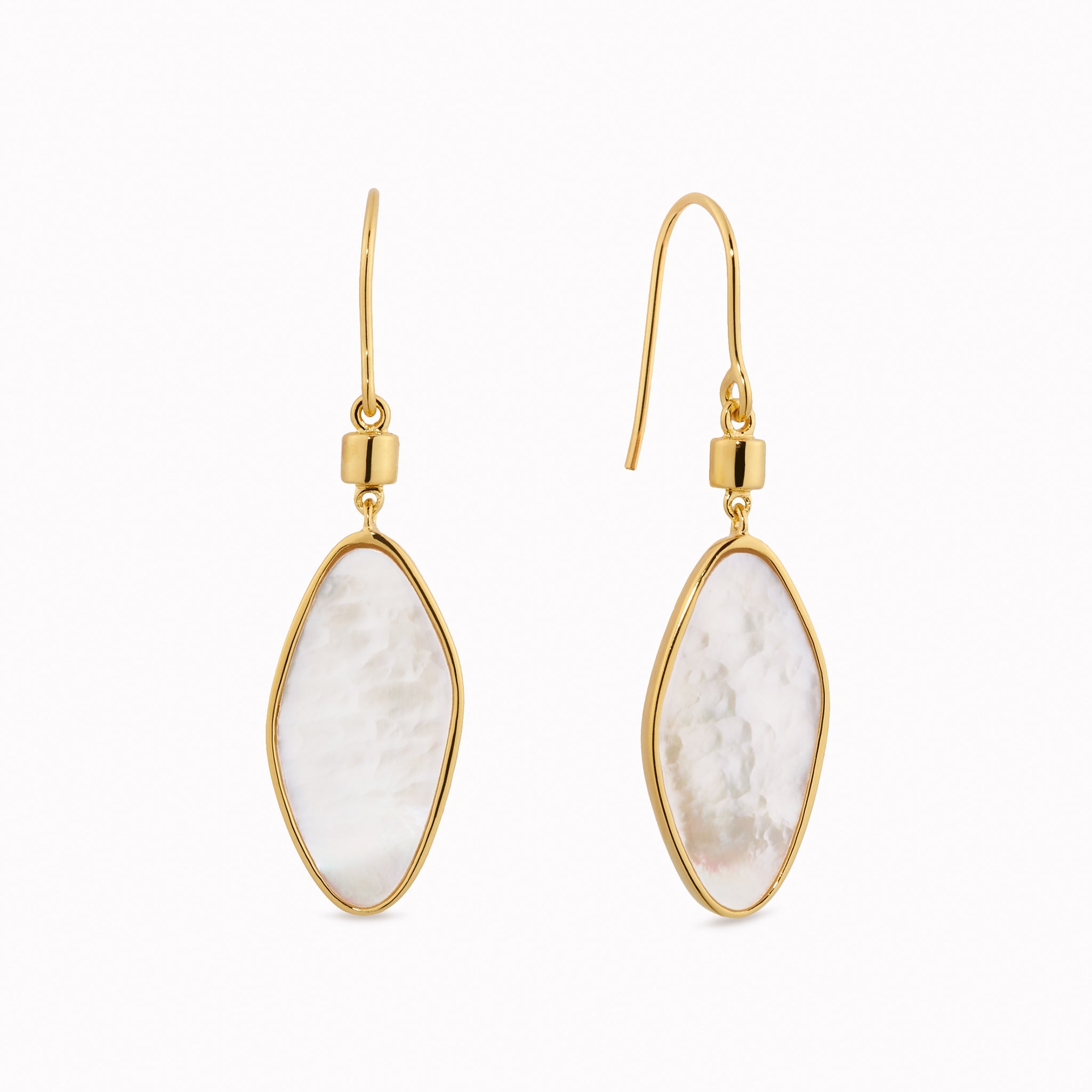 Natural horn and mother of buying pearl earrings