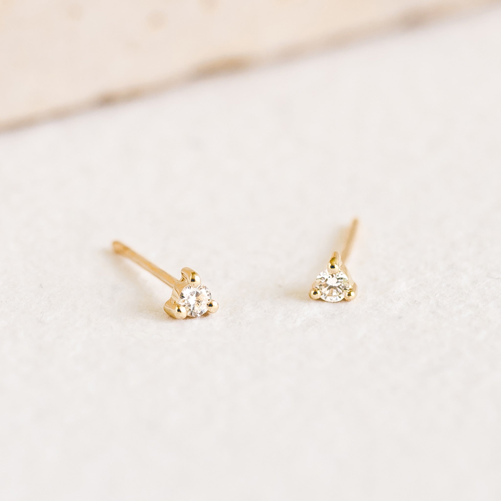 14k Yellow Gold Diamond Stud Earrings 2mm - Aria | Linjer Jewelry