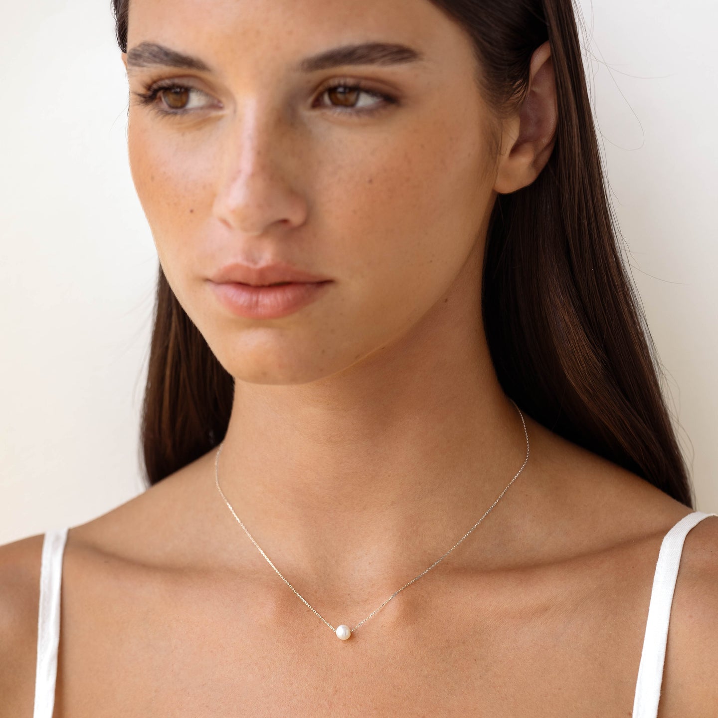 Floating Pearl Necklace White Gold - Caris