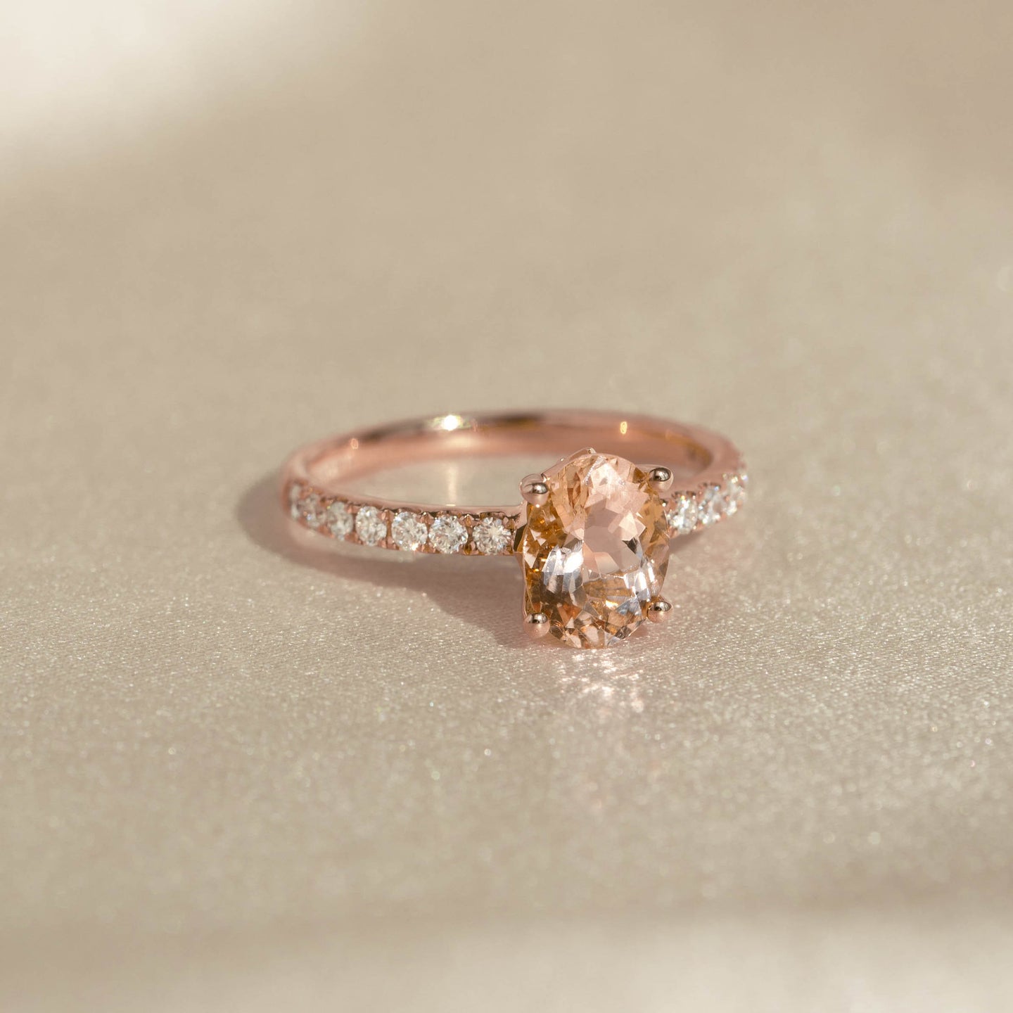 Oval Morganite and Diamond Ring Rose Gold - Minette