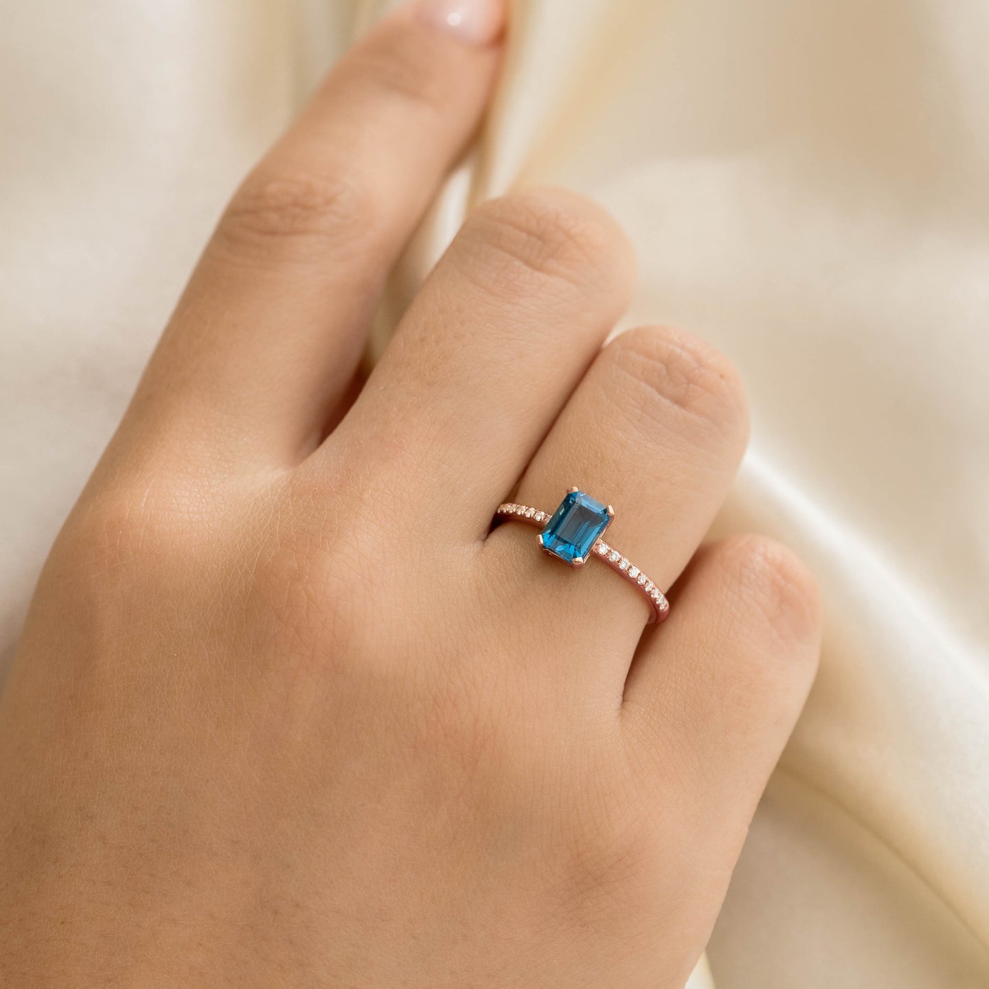 Baguette London Blue Topaz and Diamond Ring Rose Gold - Safiya