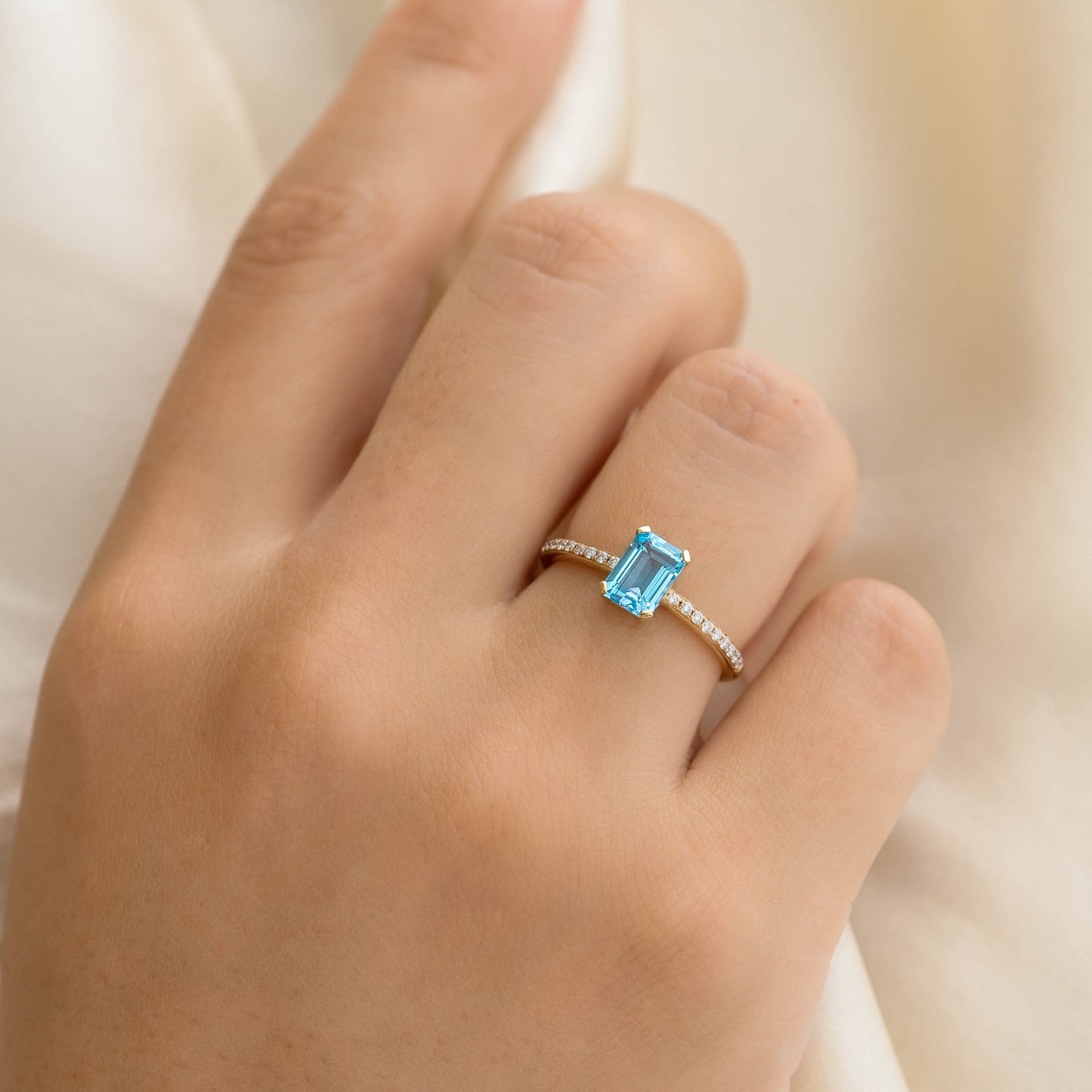 Baguette Swiss Blue Topaz and Diamond Ring 14k Gold - Safiya