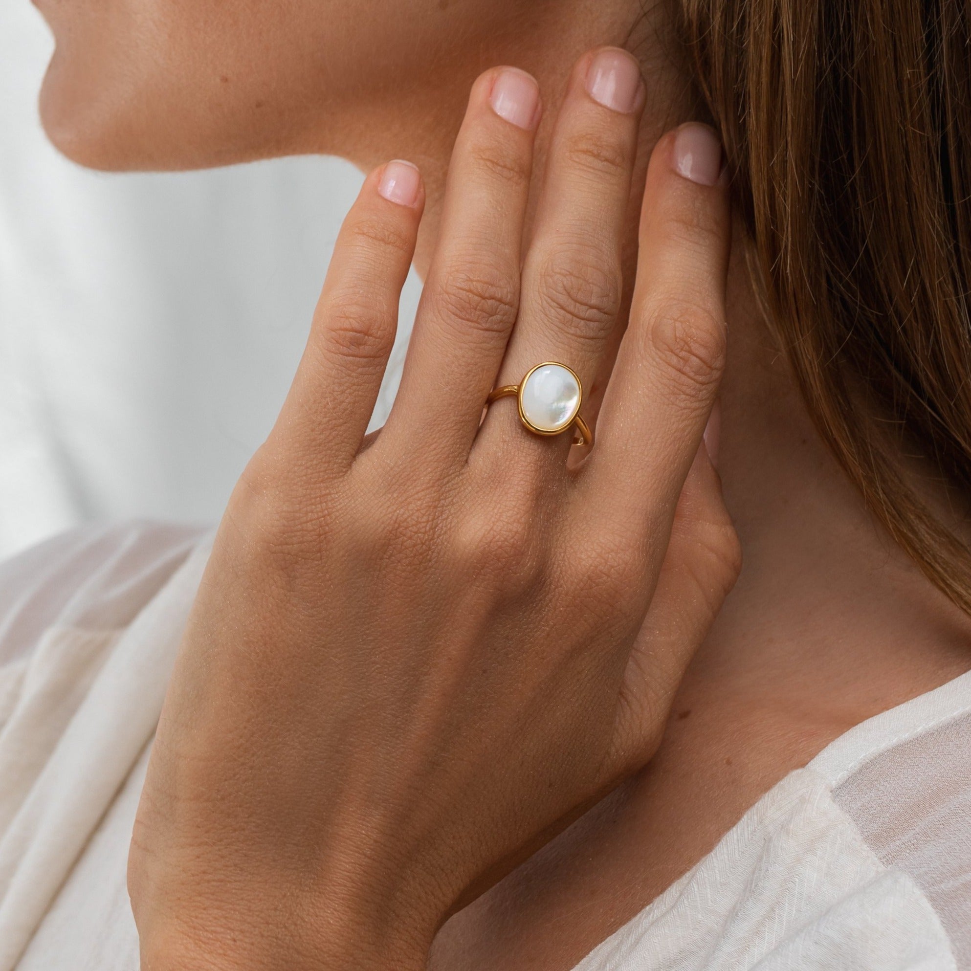 Mother of Pearl Ring - Margit | Linjer Jewelry